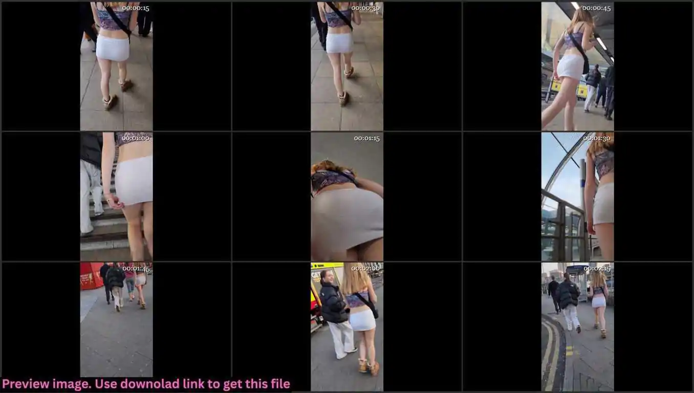 Upskirting Petite Teen Thumbnail