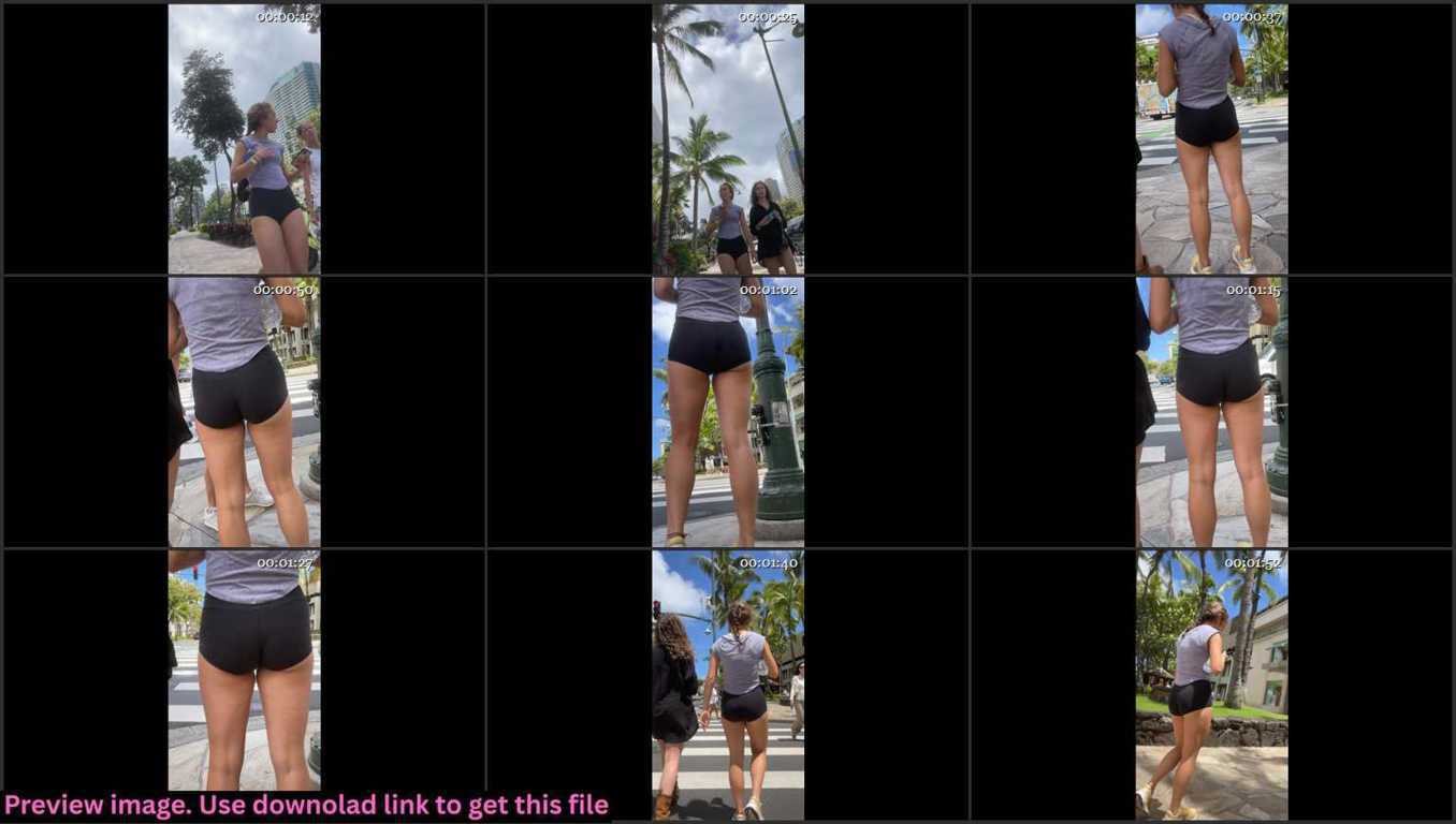 Cutie with Mom Creepshot Thumbnail